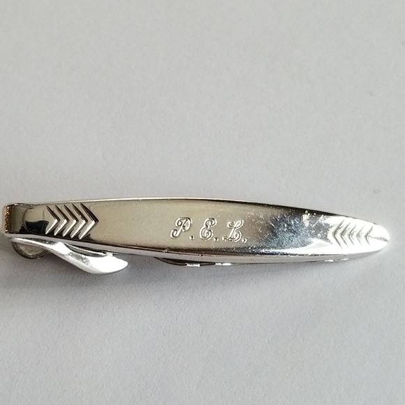 Vintage tie clip Swank engraved PEL monogram silver tone - Picture 7 of 10